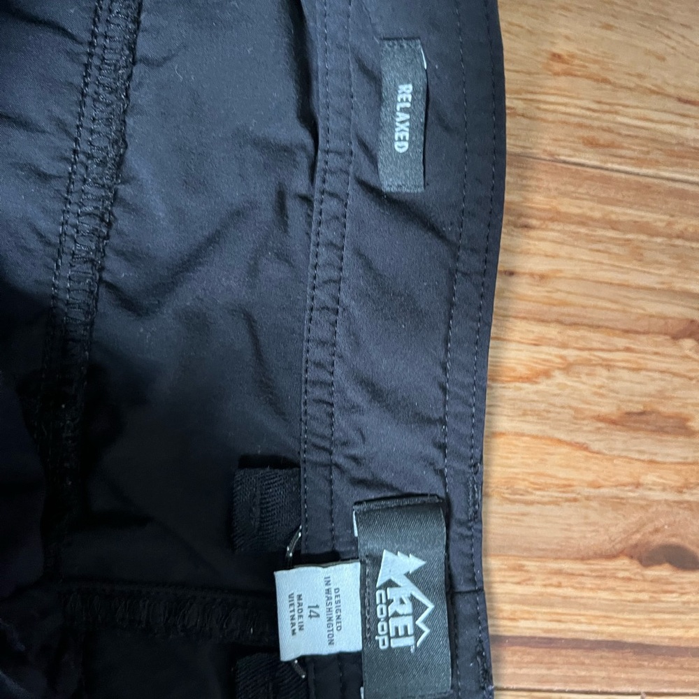 REI Cargo Short - Picture 3 of 3